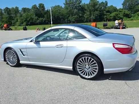 Used 2016 Mercedes-Benz SL 550 image 5