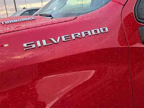 New 2026 Chevrolet Silverado 1500 Custom image 4