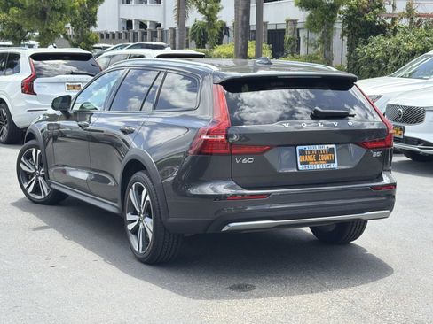 Certified 2025 Volvo V60 B5 Cross Country Plus AWD/4WD image 7