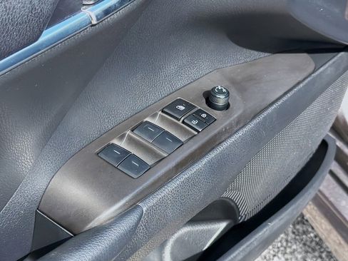 Used 2024 Toyota Camry SE w/ Cold Weather Package image 21