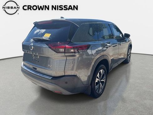 Used 2021 Nissan Rogue SV image 7