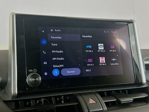 Used 2025 Toyota RAV4 XLE FWD image 21