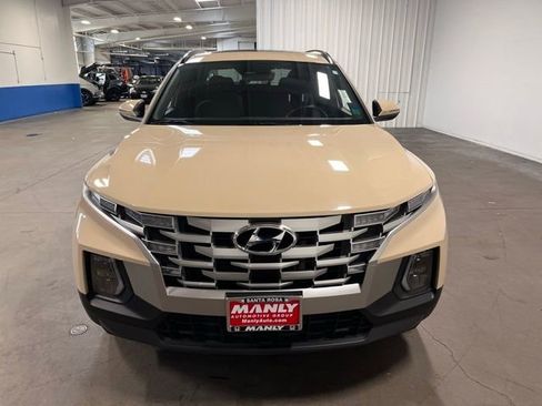 Used 2022 Hyundai Santa Cruz SEL Premium image 8