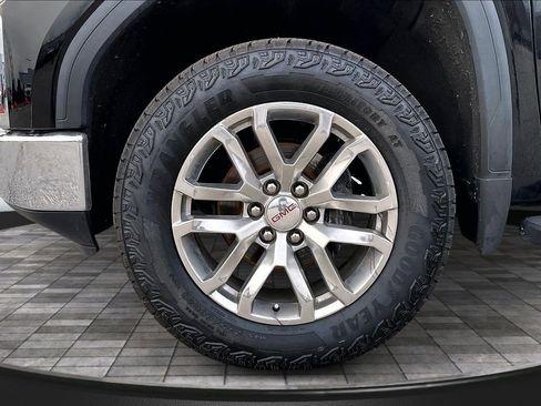 Used 2019 GMC Sierra 1500 SLT w/ SLT Premium Plus Package image 8