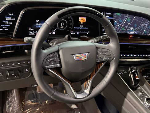 Certified 2023 Cadillac Escalade Premium Luxury w/ Performance Package AWD/4WD image 4