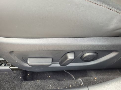 Certified 2025 MAZDA CX-30 AWD 2.5 S w/ Premium Package image 8