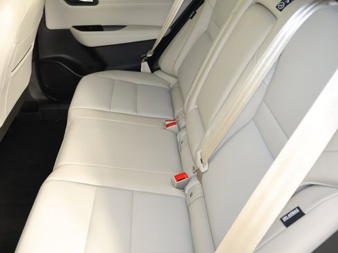 Used 2025 Nissan Rogue SV w/ SV Premium Package image 47