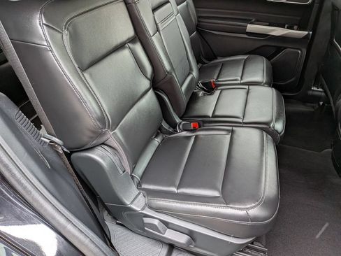 Used 2023 Ford Explorer XLT w/ Equipment Group 202A AWD/4WD image 25