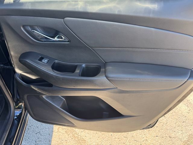 Used 2020 Chevrolet Traverse RS w/ LPO, Floor Liner Package AWD/4WD image 15