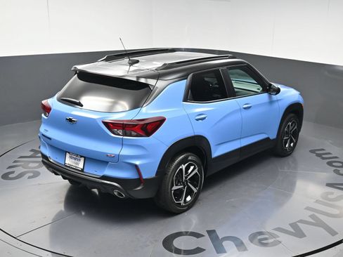 Used 2023 Chevrolet TrailBlazer RS w/ Sun and Liftgate Package FWD image 34