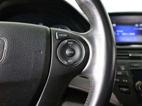 Used 2013 Honda Crosstour EX-L image 32