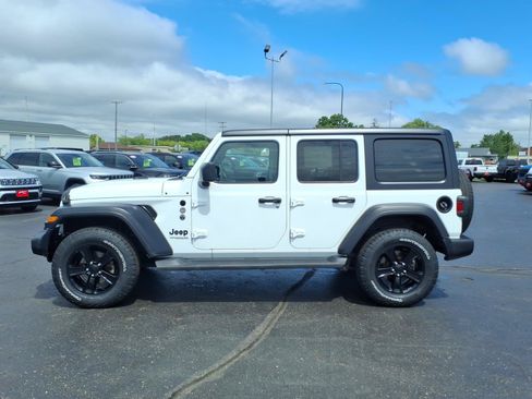 Used 2020 Jeep Wrangler Unlimited Sport AWD/4WD image 7