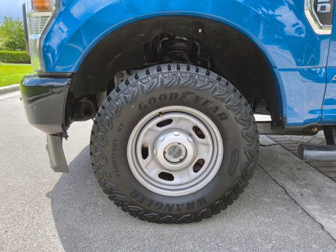 Used 2022 Ford F250 XL w/ Power Equipment Group AWD/4WD image 37