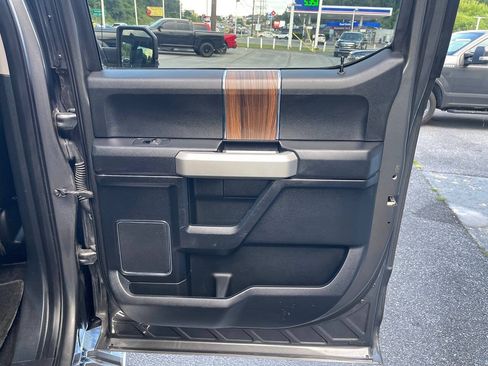 Used 2016 Ford F150 Lariat AWD/4WD image 32