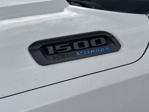 Used 2020 RAM 1500 Big Horn AWD/4WD image 10