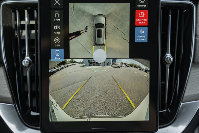 New 2026 Volvo XC90 B6 Plus w/ Protection Package Premier AWD/4WD image 44