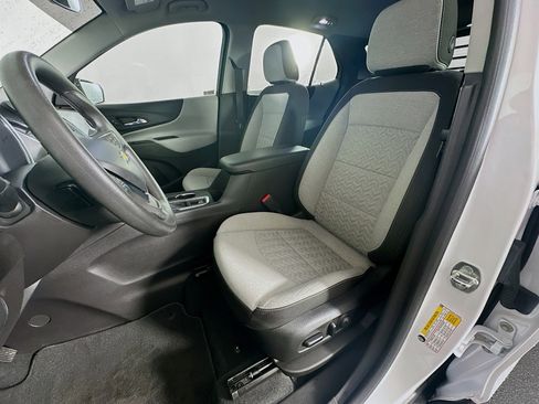 Used 2024 Chevrolet Equinox LS w/ LS Convenience Package image 13