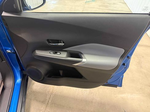 Used 2023 Nissan Kicks SR w/ SR Premium Package FWD image 28