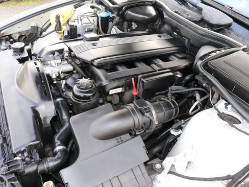 Used 2002 BMW 530i Sedan image 16