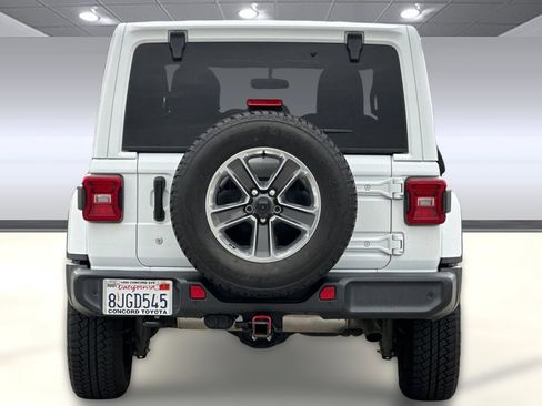 Used 2019 Jeep Wrangler Unlimited Sahara w/ Safety Group image 8