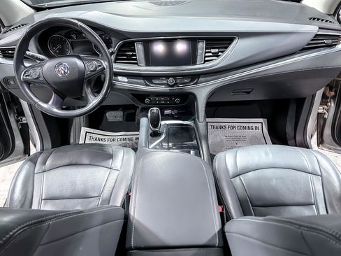 Used 2020 Buick Enclave Essence image 31