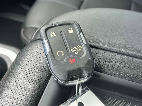 Used 2021 Chevrolet Silverado 1500 High Country w/ Technology Package image 40