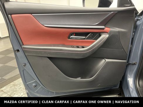 Certified 2025 MAZDA CX-70 Plug-In Hybrid w/ Premium Plus image 9