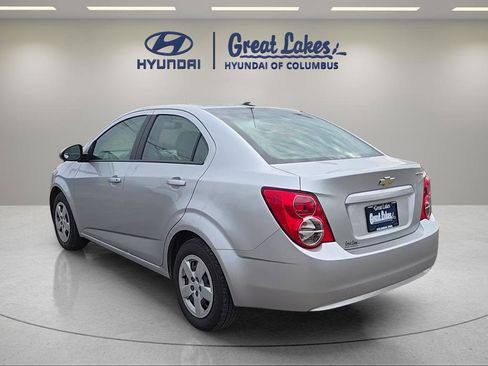 Used 2016 Chevrolet Sonic LS FWD image 7