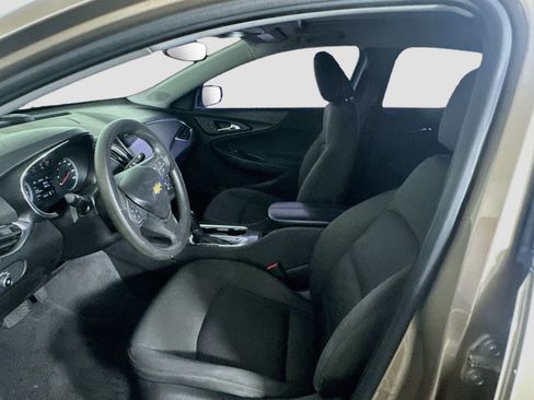 Used 2019 Chevrolet Malibu LT FWD image 13