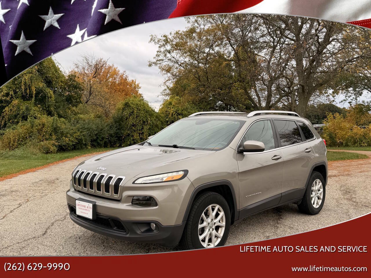 Used 2016 Jeep Cherokee Latitude w/ Comfort/Convenience Group AWD/4WD image 1