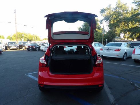 Used 2013 Ford Focus SE w/ Interior Protection Pkg image 10