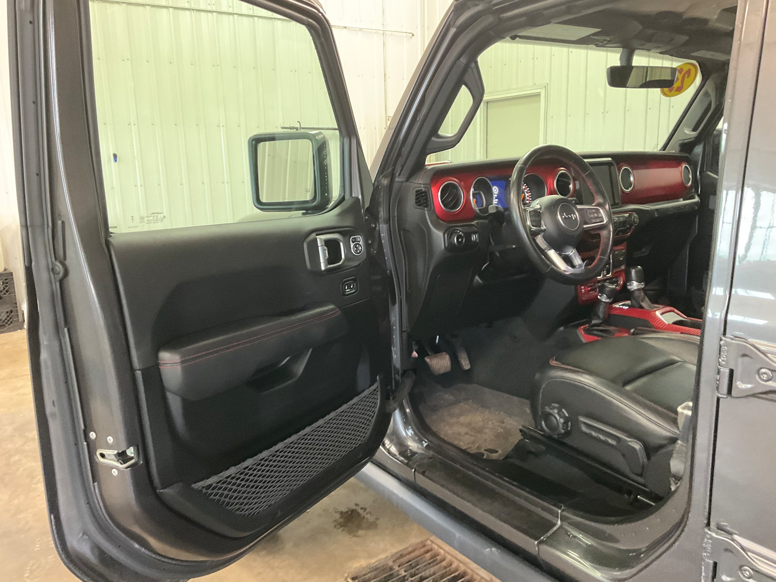 Used 2023 Jeep Wrangler Unlimited Rubicon w/ Xtreme 35 Tire Package AWD/4WD image 8