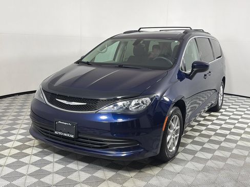 Used 2017 Chrysler Pacifica LX FWD image 10
