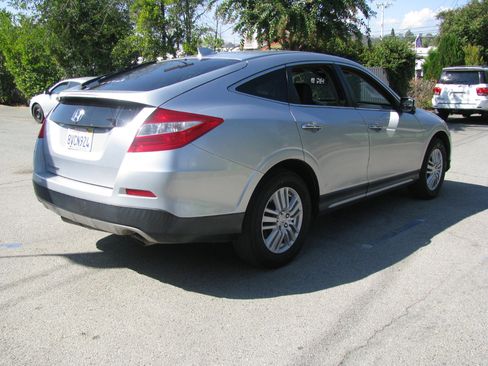 Used 2013 Honda Crosstour EX-L image 6