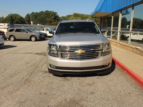 Used 2017 Chevrolet Tahoe Premier RWD image 2