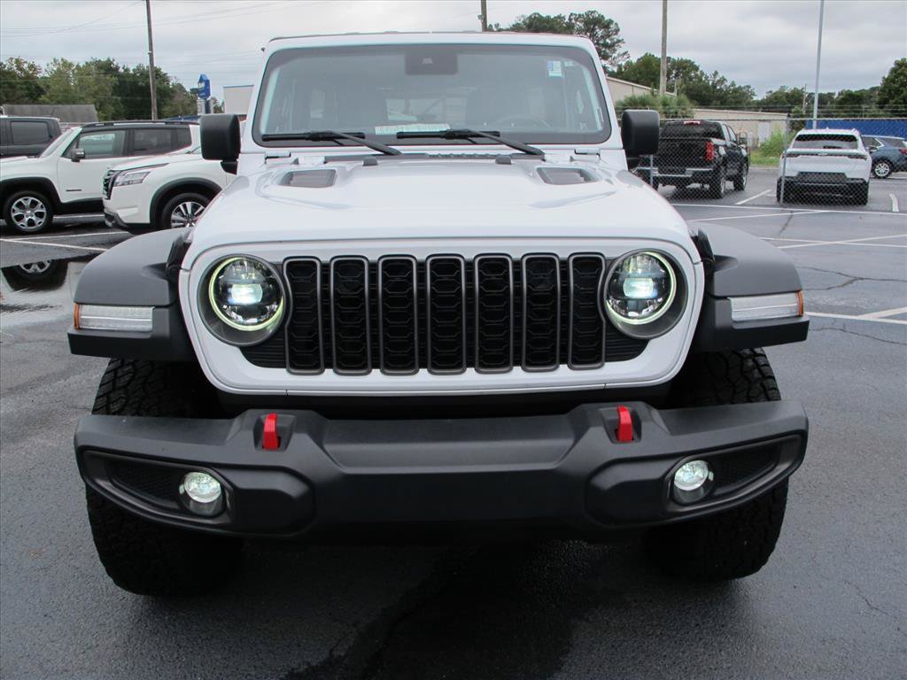 Used 2025 Jeep Wrangler Unlimited Rubicon AWD/4WD image 9