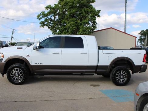 Used 2023 RAM 2500 Limited AWD/4WD image 6