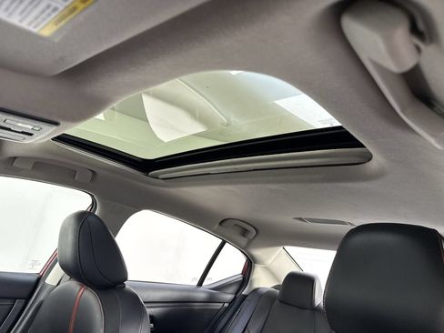 Used 2025 Nissan Sentra SR w/ SR Premium Package FWD image 19