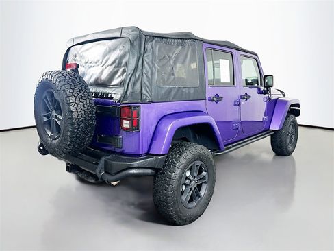Used 2017 Jeep Wrangler Unlimited Sahara image 7