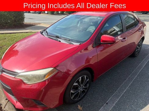 Used 2015 Toyota Corolla LE FWD image 2
