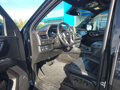 Used 2023 Chevrolet Tahoe LT w/ LT Signature Plus Package image 18