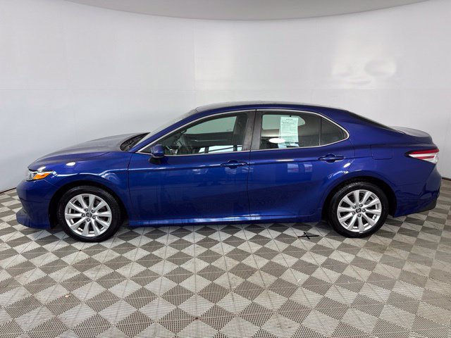Used 2018 Toyota Camry LE FWD image 6