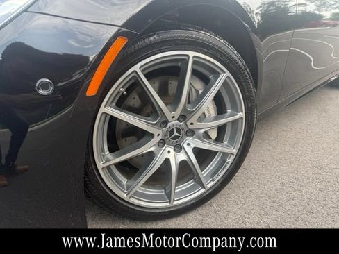 Used 2023 Mercedes-Benz E 350 4MATIC Sedan image 2