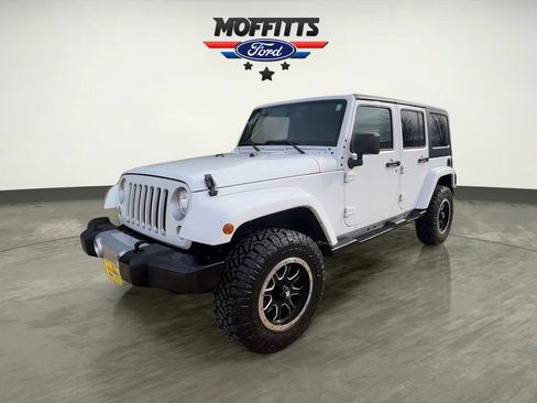 Used 2018 Jeep Wrangler Unlimited Sahara w/ Connectivity Group image 1