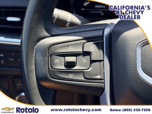 Used 2024 GMC Yukon SLT RWD image 24
