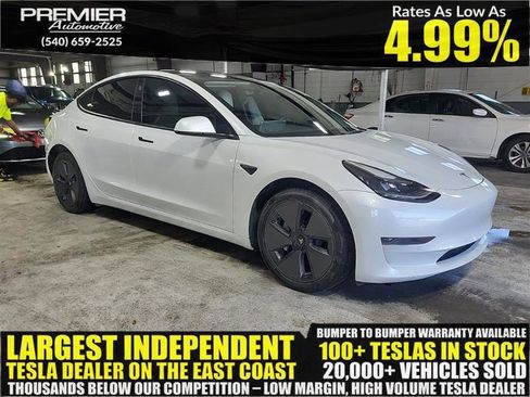 Used 2022 Tesla Model 3 Standard Range image 1