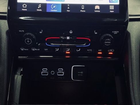 Used 2023 Jeep Grand Cherokee L Limited w/ Trailer Tow Group (B) image 37