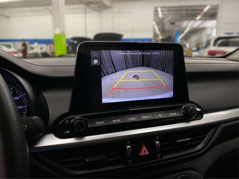 Used 2023 Kia Forte LXS w/ LXS Technology Package FWD image 30