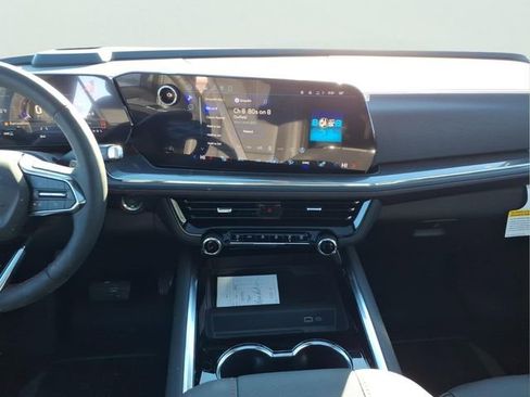 New 2026 Chevrolet Suburban RST w/ Comfort Package image 13