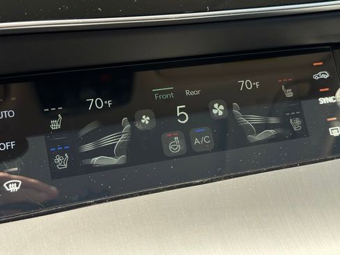 New 2026 Genesis GV70 2.5T Advanced AWD/4WD image 35